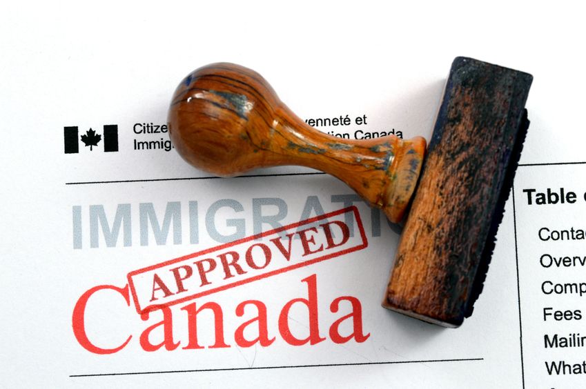 Avocat en immigration pour le Canada : quels conseils et missions en attendre ?