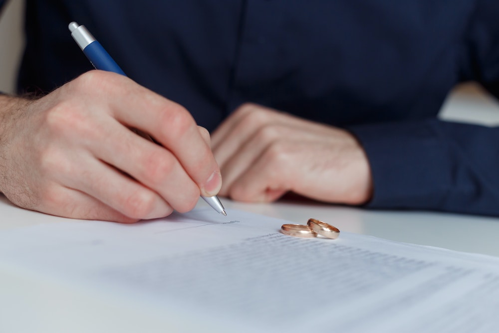 Comprendre les droits du père en cas de séparation sans jugement : une perspective juridique
