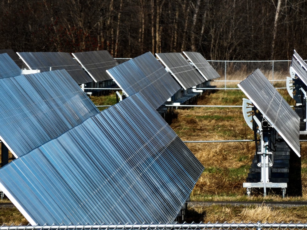 Autorisation pour mettre des panneaux solaires : un guide juridique complet