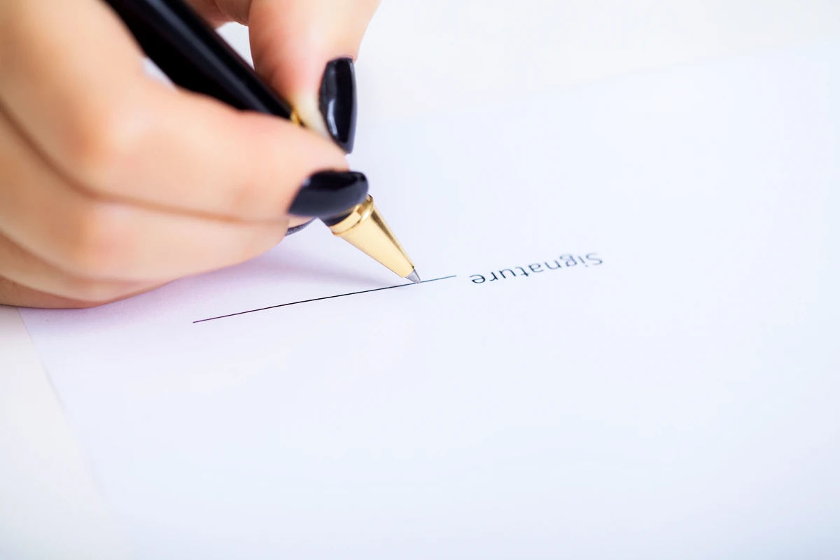La validité des contrats de franchise face aux litiges de propriété intellectuelle