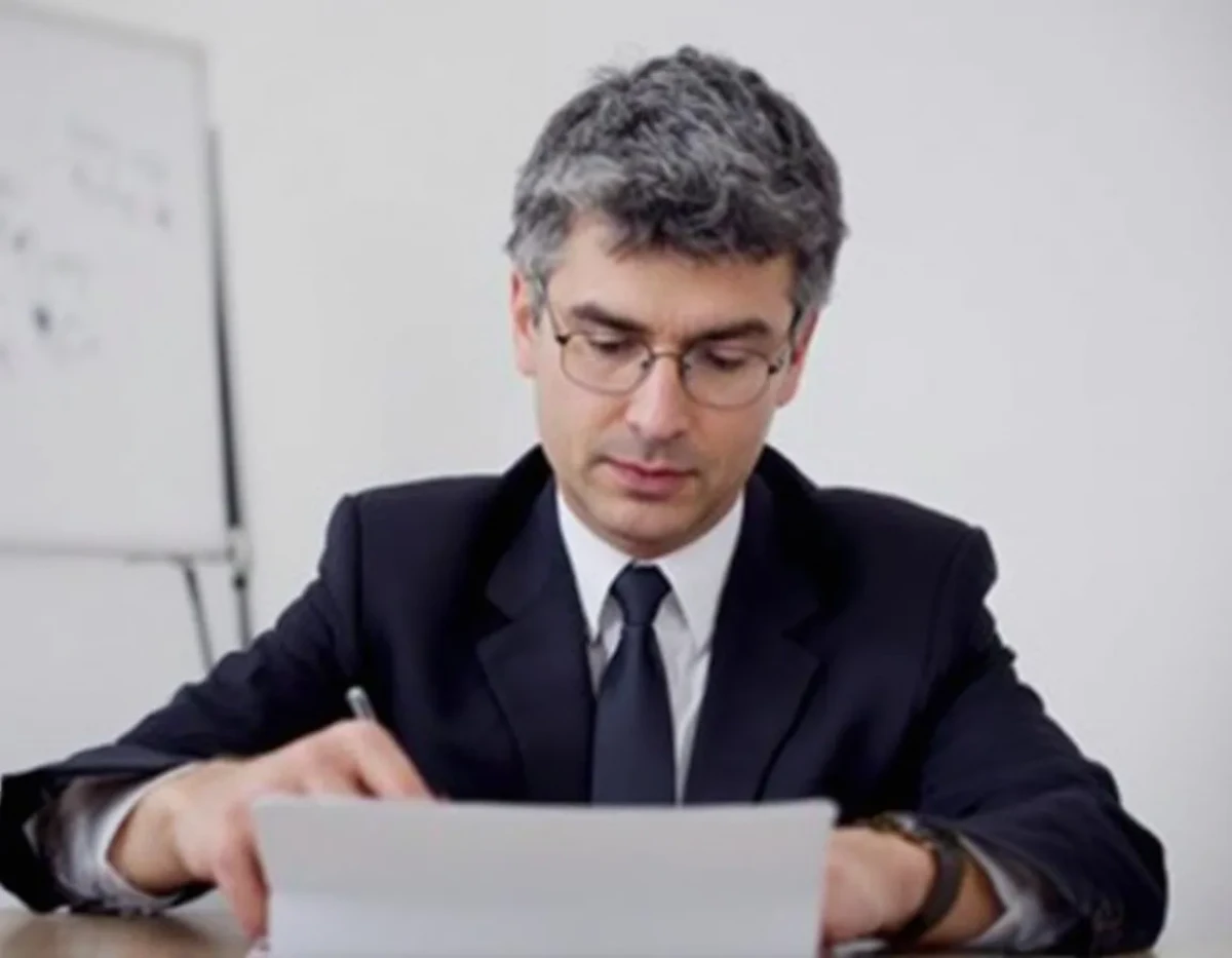 La procédure d'expulsion locative : parcours juridique et protections du locataire